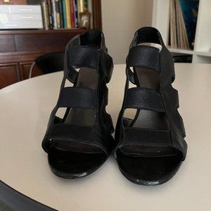 Calvin Klein Black Heels with Elastic Gores Size 7.5